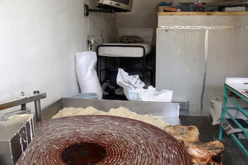 Buca zabıtası insan sağlığını hiçe sayanlara göz açtırmıyor