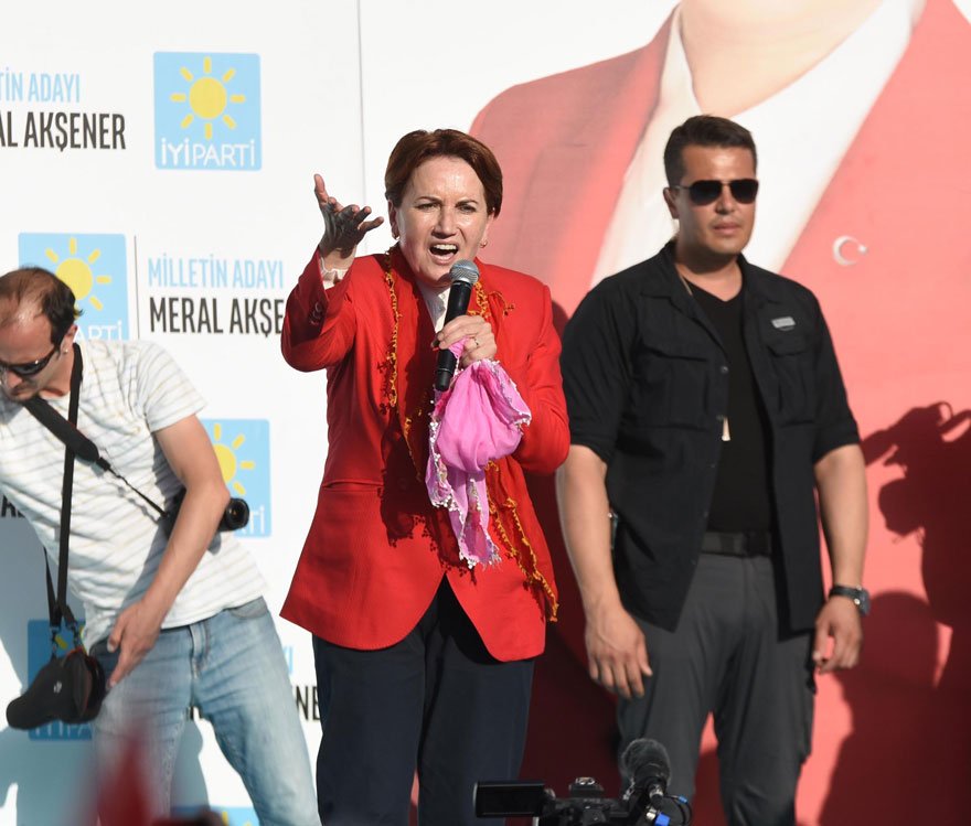 Meral Akşener İzmir'de