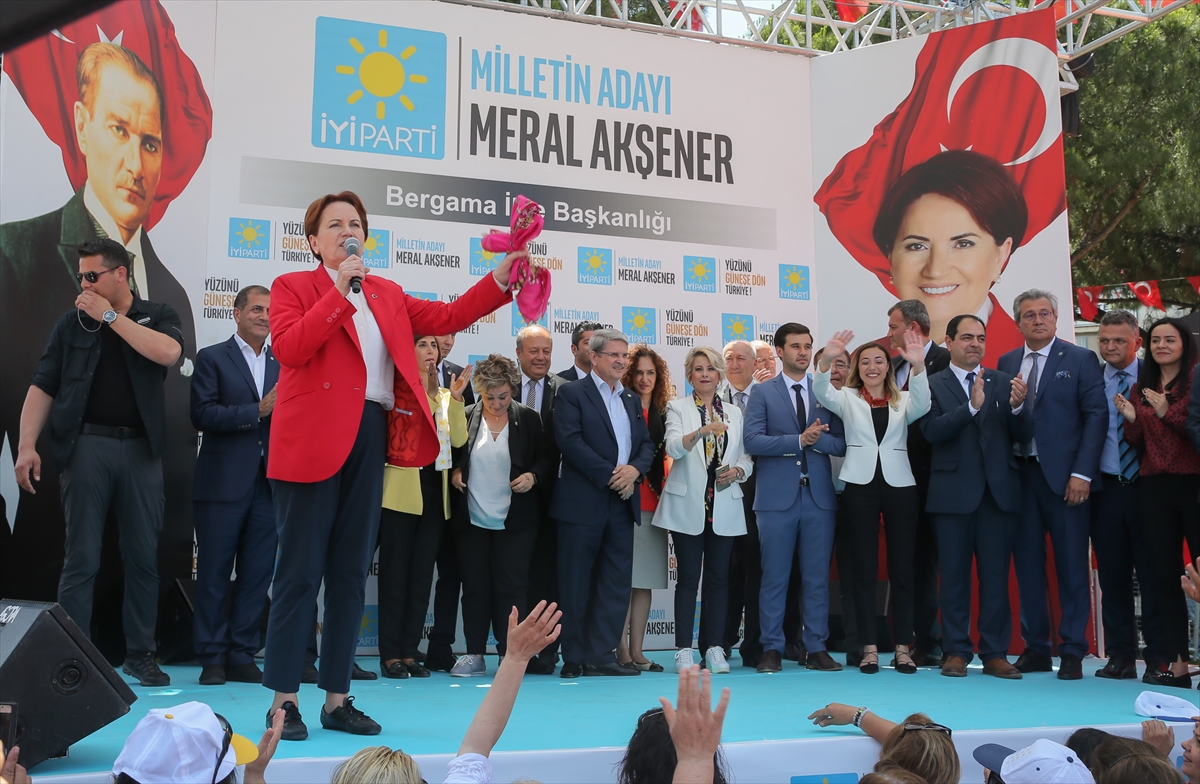 Meral Akşener İzmir'de