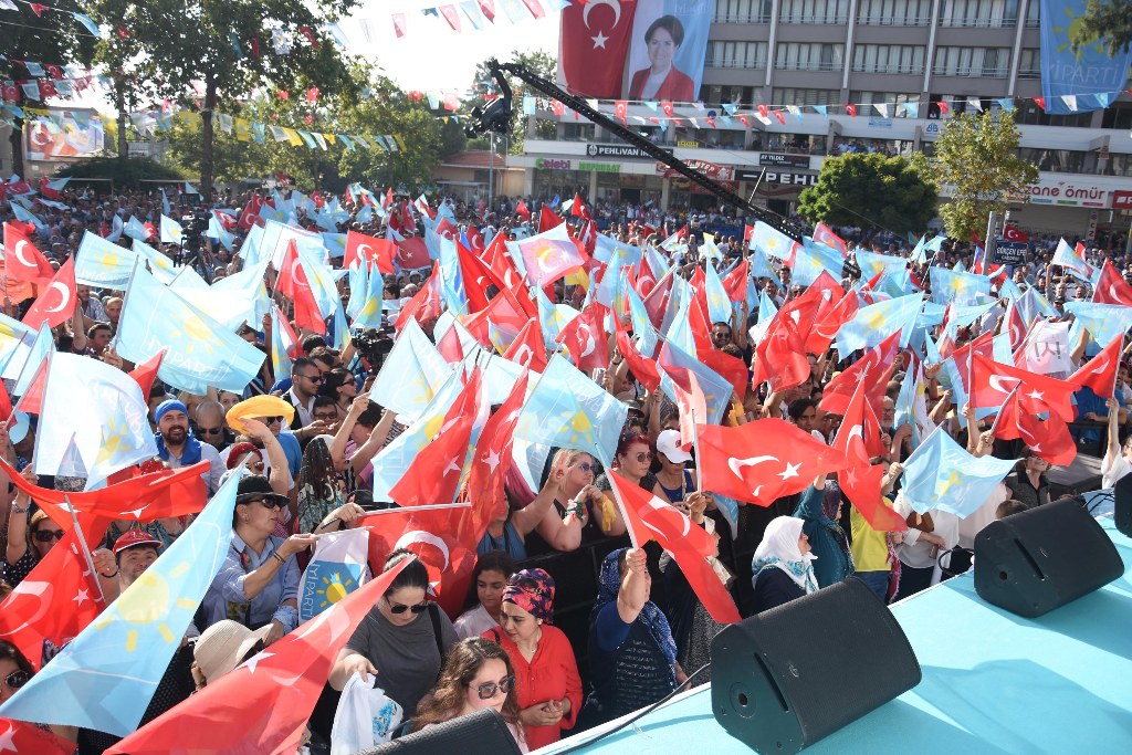 Meral Akşener İzmir'de