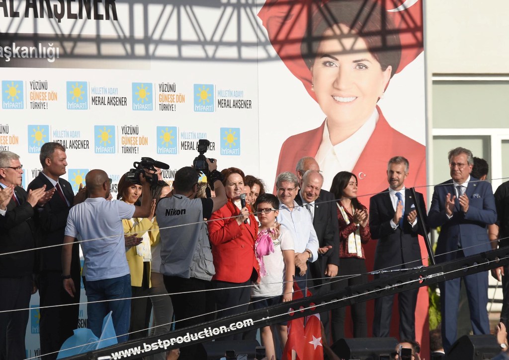 Meral Akşener İzmir'de
