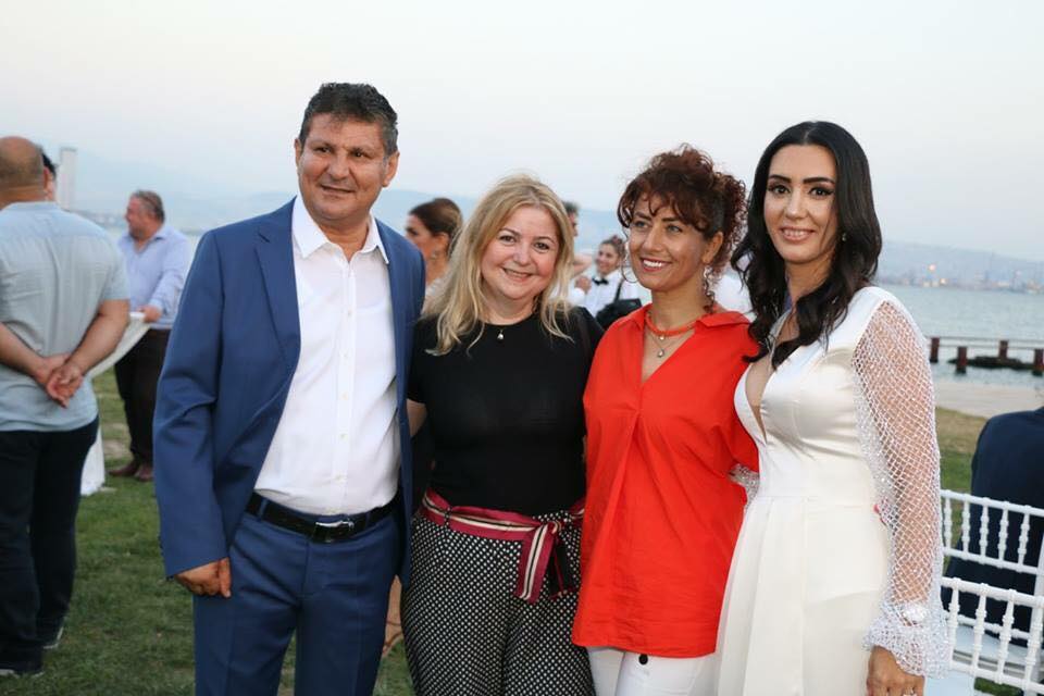 CHP İzmir'i Arena'da buluşturan nikah!