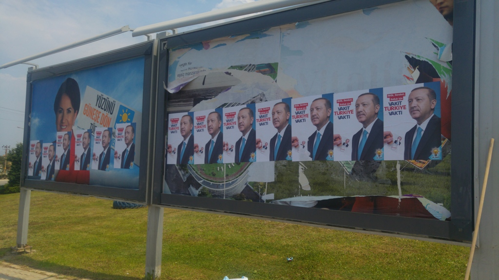 Güzelbahçe'de propaganda krizi!