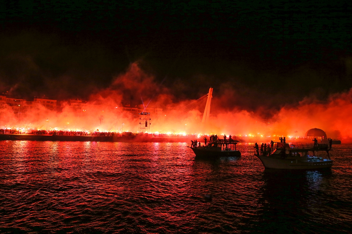 Göztepe'den görkemli kutlama