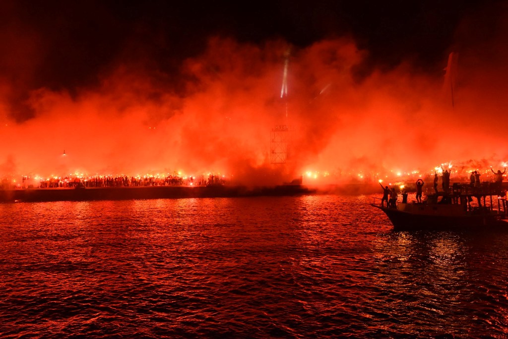 Göztepe'den görkemli kutlama