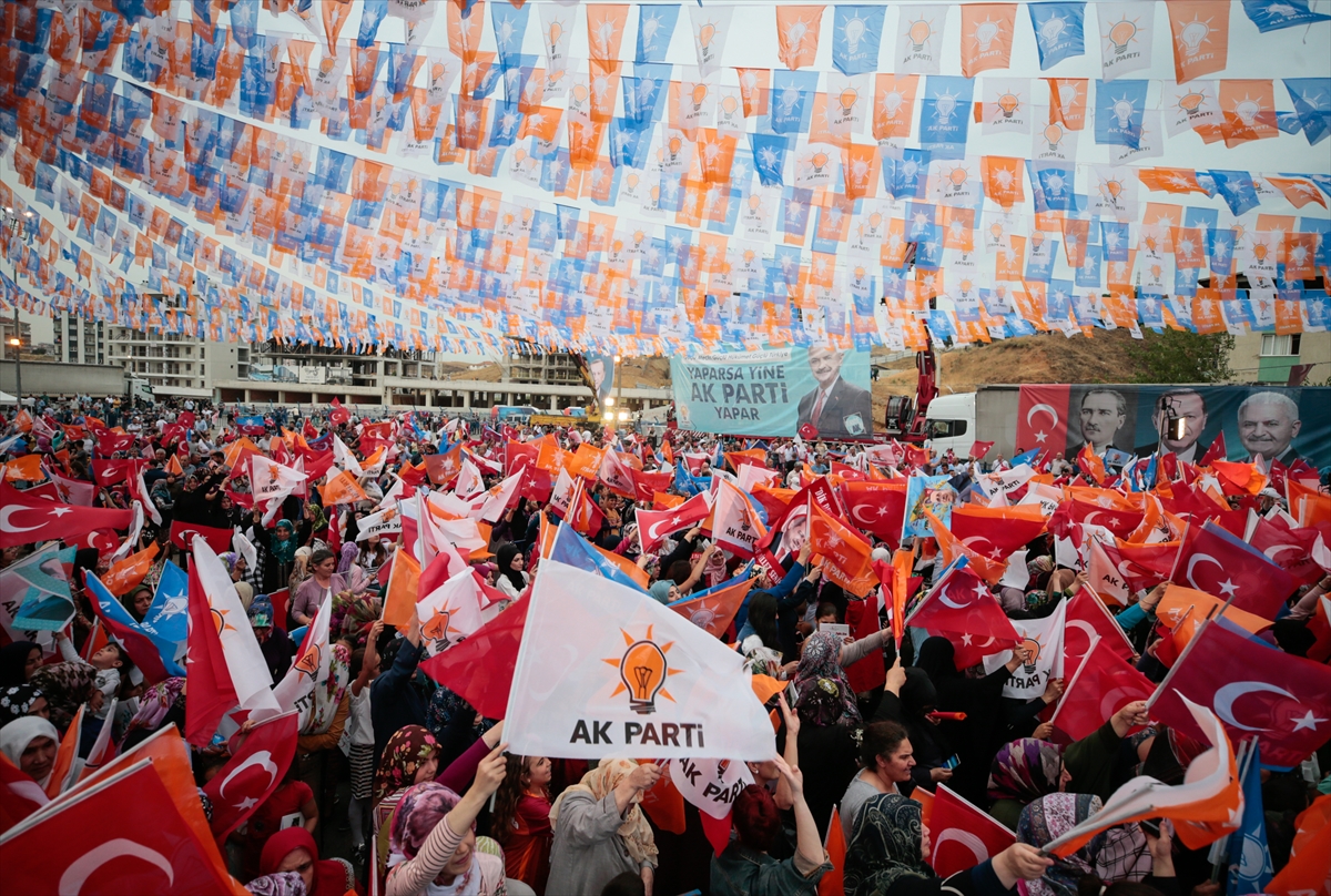 Başbakan Yıldırım'ın Karabağlar mitingi