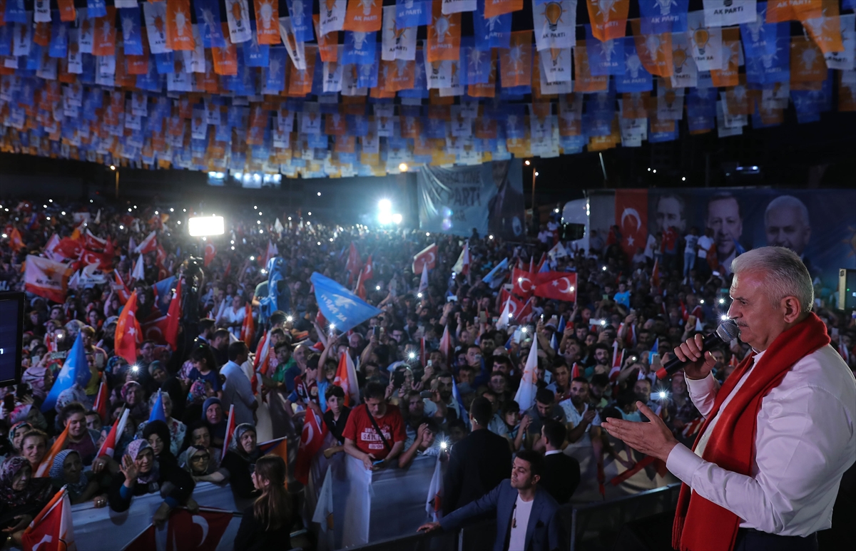 Başbakan Yıldırım'ın Karabağlar mitingi