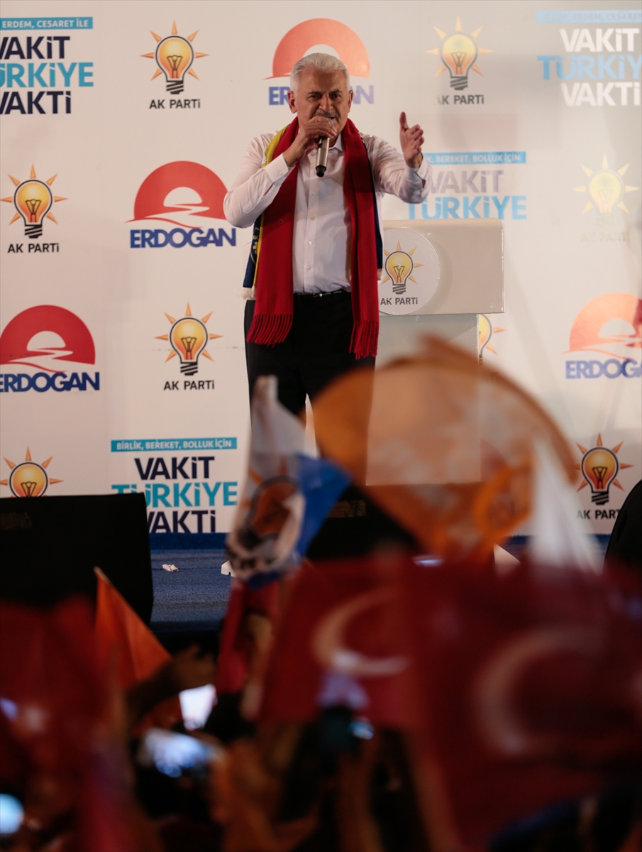Başbakan Yıldırım'ın Buca mitingi