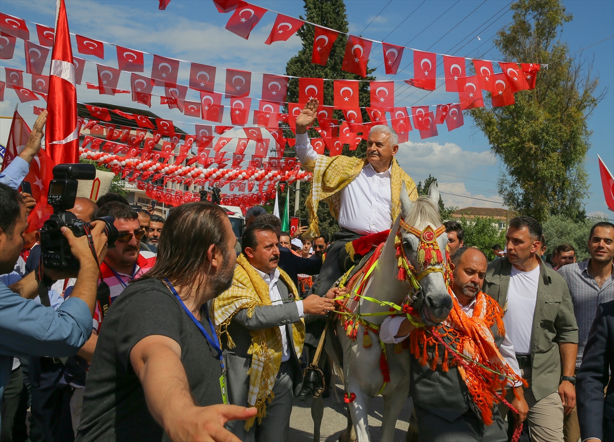 Başbakan Yıldırım Yörük Şöleni'ne katıldı