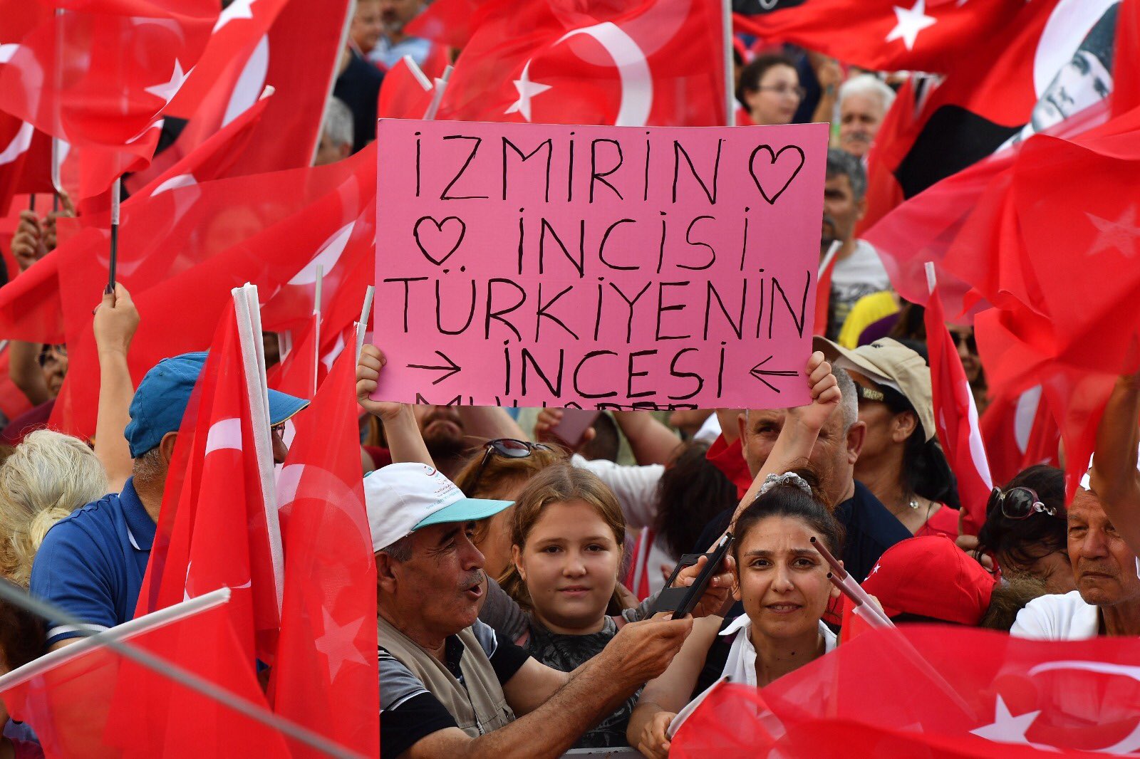 Gündoğdu'da 'İnce' fırtına