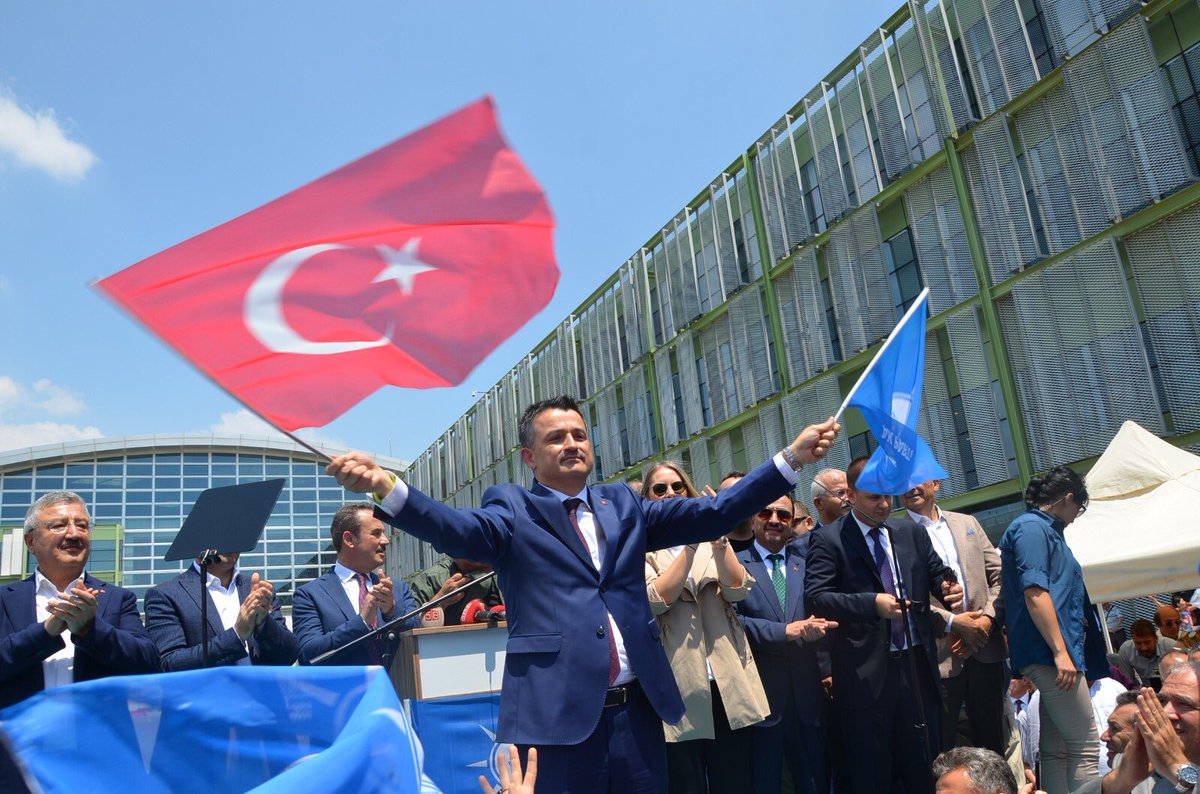 Bakan Pakdemirli İzmir'de
