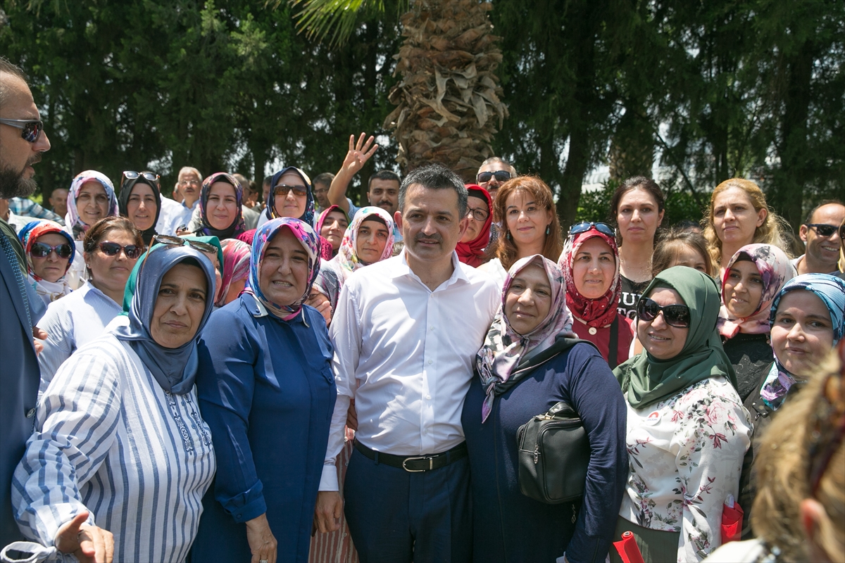 Bakan Pakdemirli İzmir'de