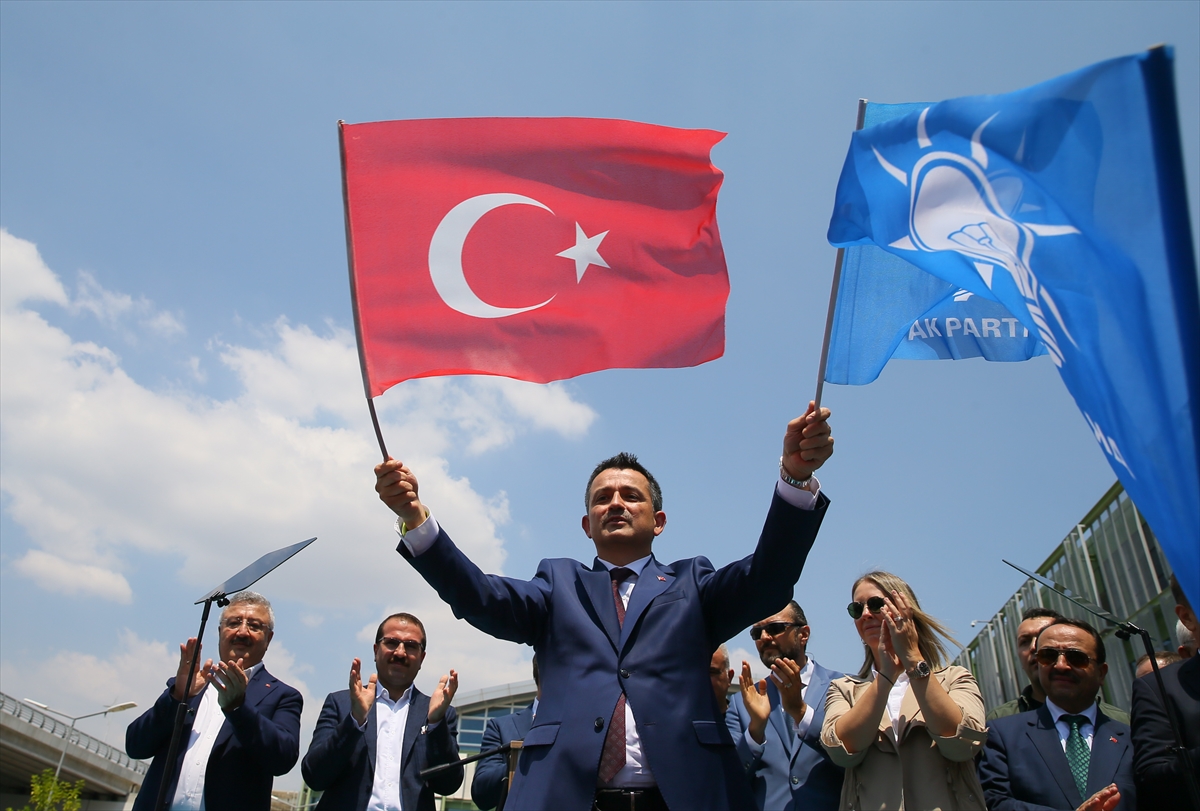 Bakan Pakdemirli İzmir'de