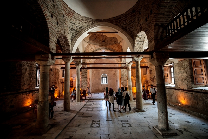 'Kıyamet köyü'ne akın