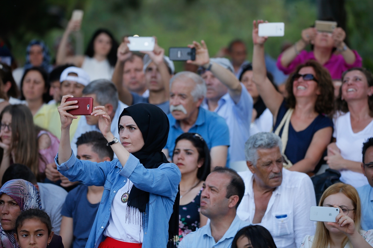TBMM Başkanı Yıldırım teğmenlerin mezuniyet törenine katıldı
