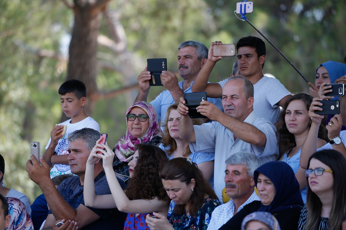 TBMM Başkanı Yıldırım teğmenlerin mezuniyet törenine katıldı