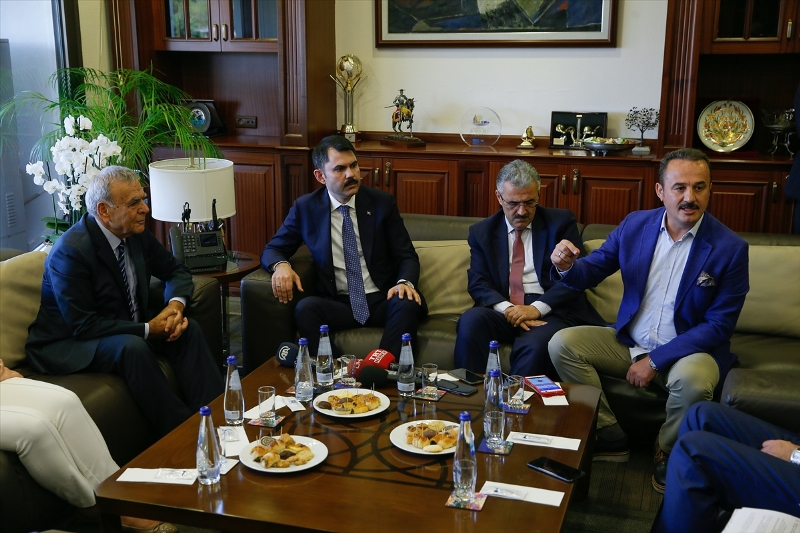 Çevre ve Şehircilik Bakanı Murat Kurum İzmir'de