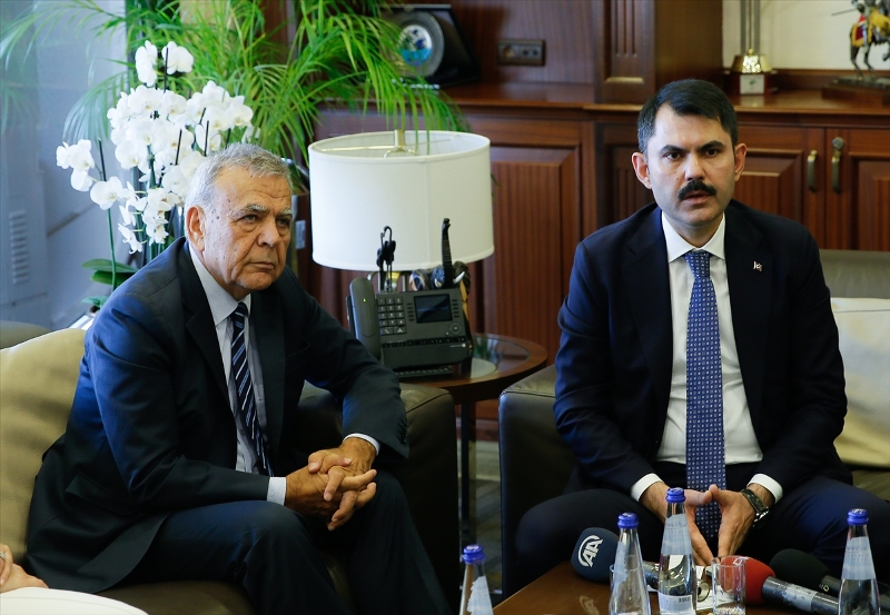 Çevre ve Şehircilik Bakanı Murat Kurum İzmir'de