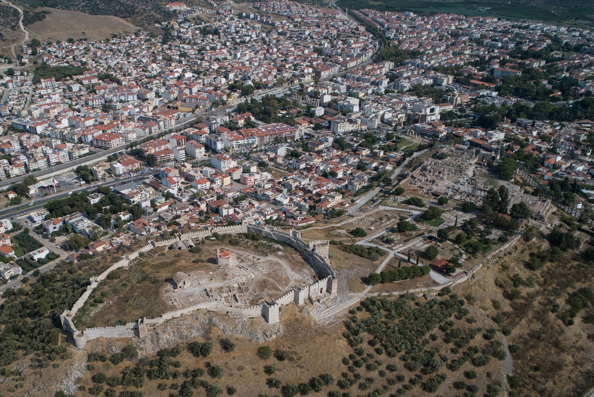 Efes 8500 yıllık yolculuğa çıkarıyor!