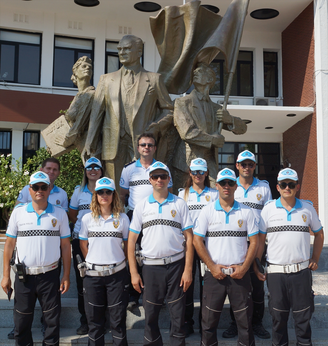 Çeşme 'Beyaz Kırlangıçlar'a emanet