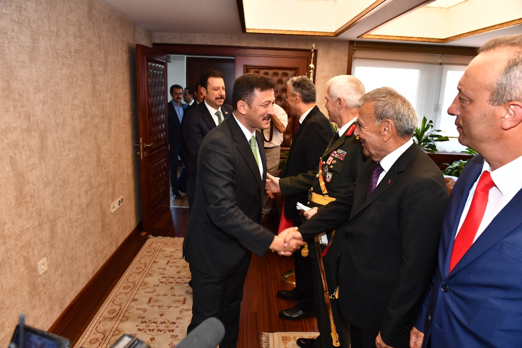 İzmir'de 'Zafer' sevinci