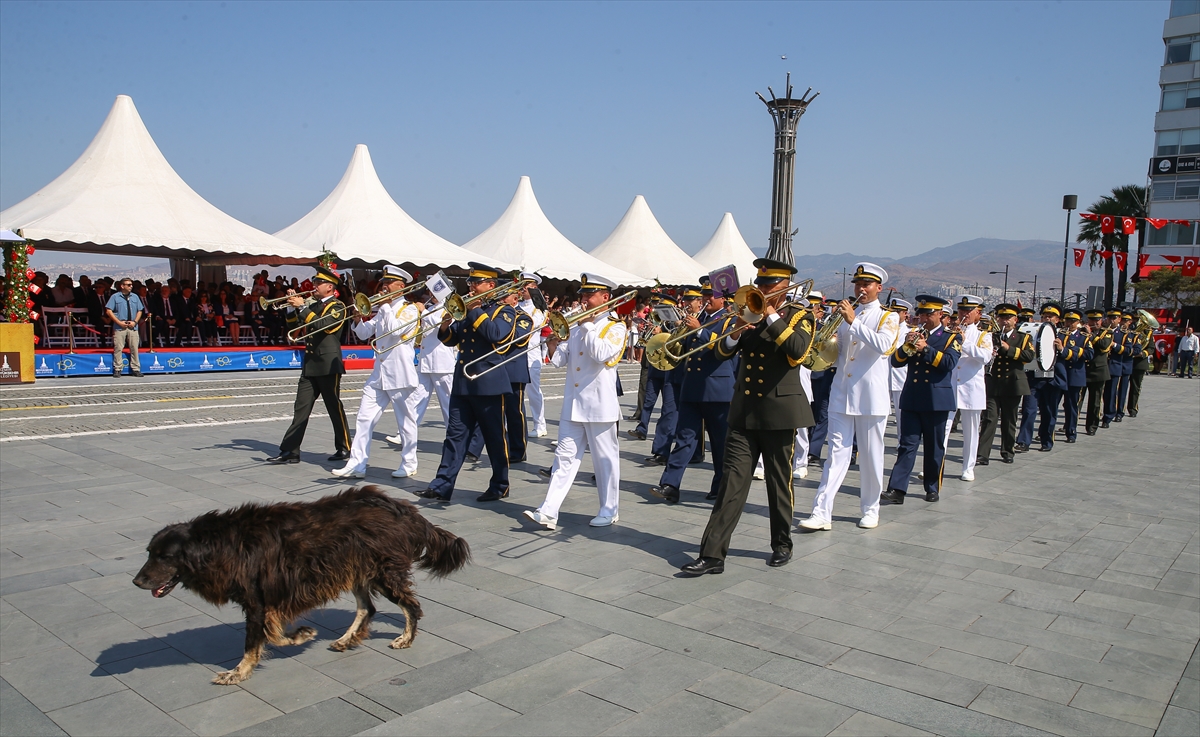 İzmir'de 'Zafer' sevinci