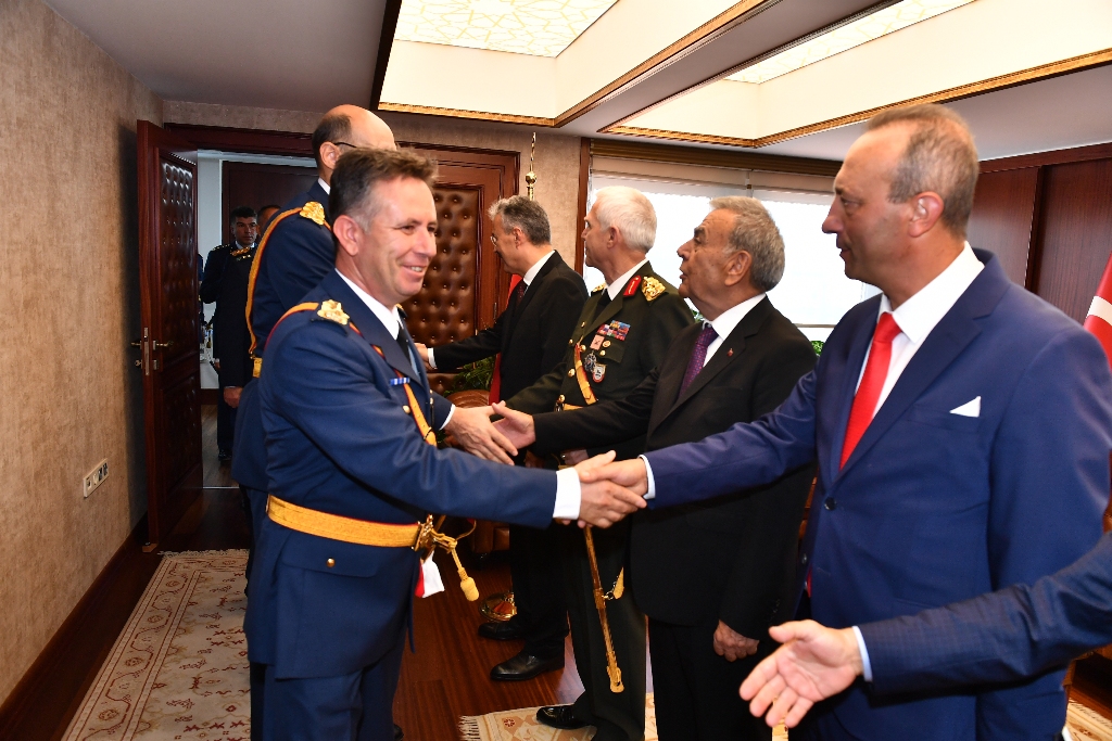 İzmir'de 'Zafer' sevinci