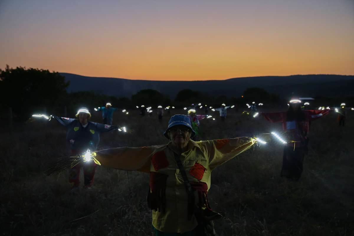 'Korkuluklar Canlanıyor'