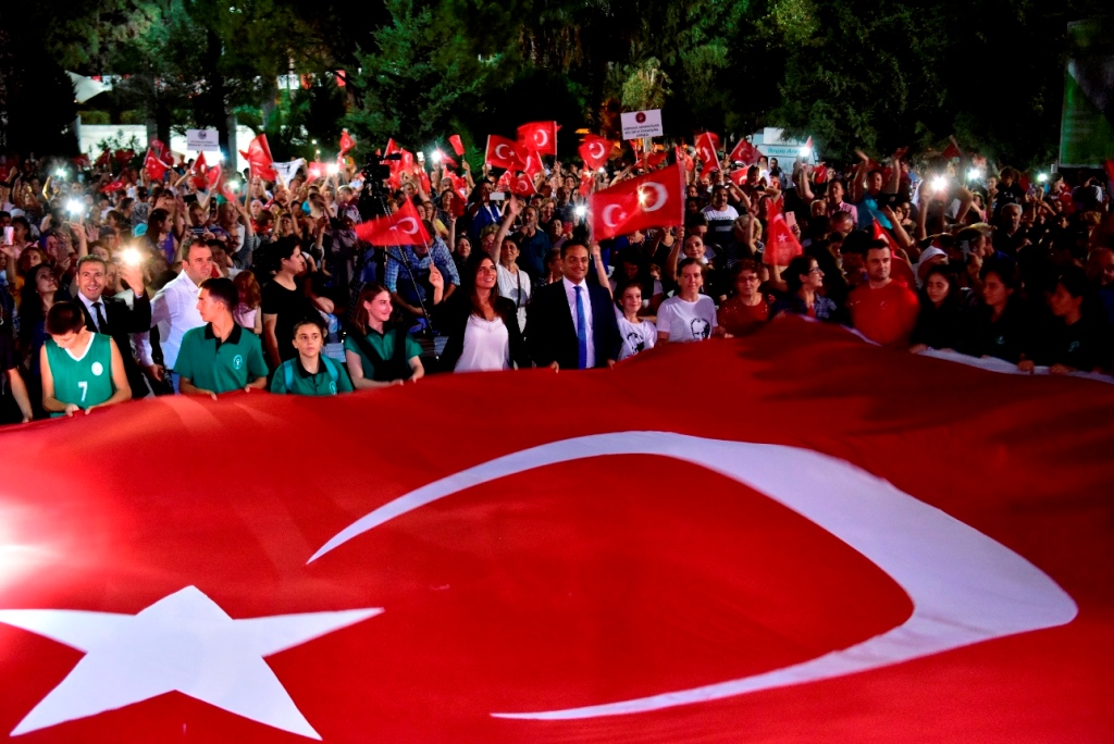 Bornova'da kurtuluş coşkusu!