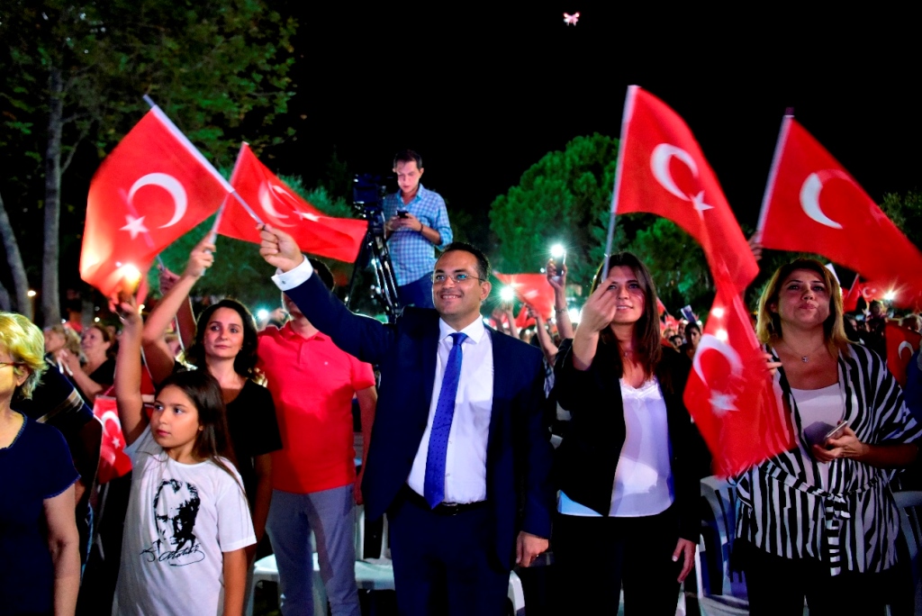 Bornova'da kurtuluş coşkusu!