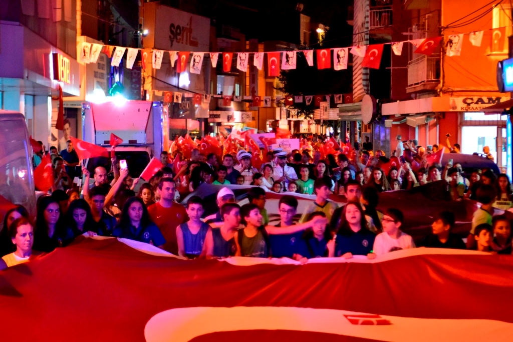 Bornova'da kurtuluş coşkusu!