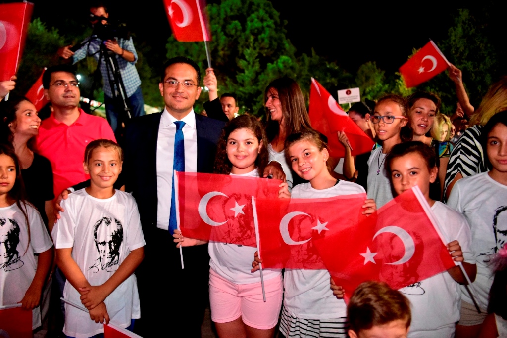 Bornova'da kurtuluş coşkusu!