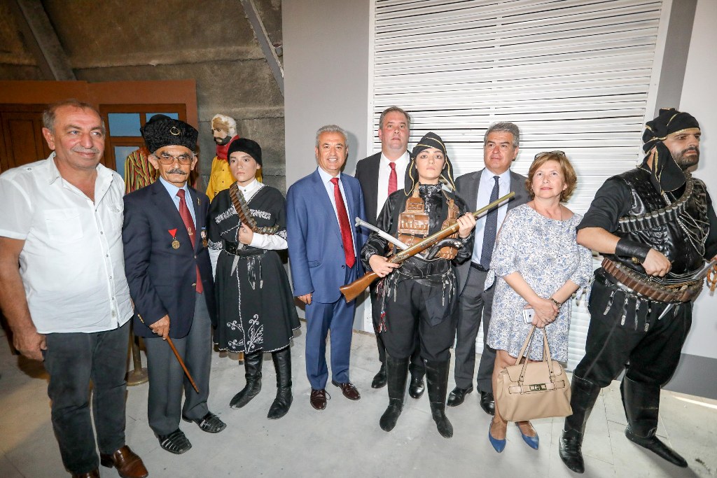 Buca Atatürk Eğitim Atölyesi açıldı