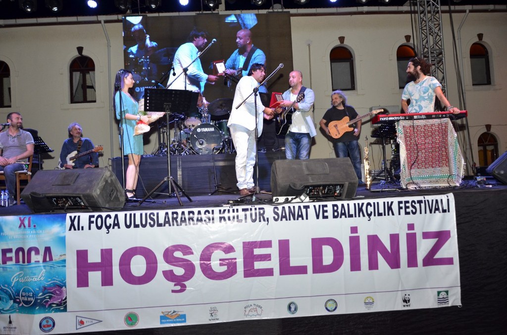 Foça'da 'tarihi' kortej