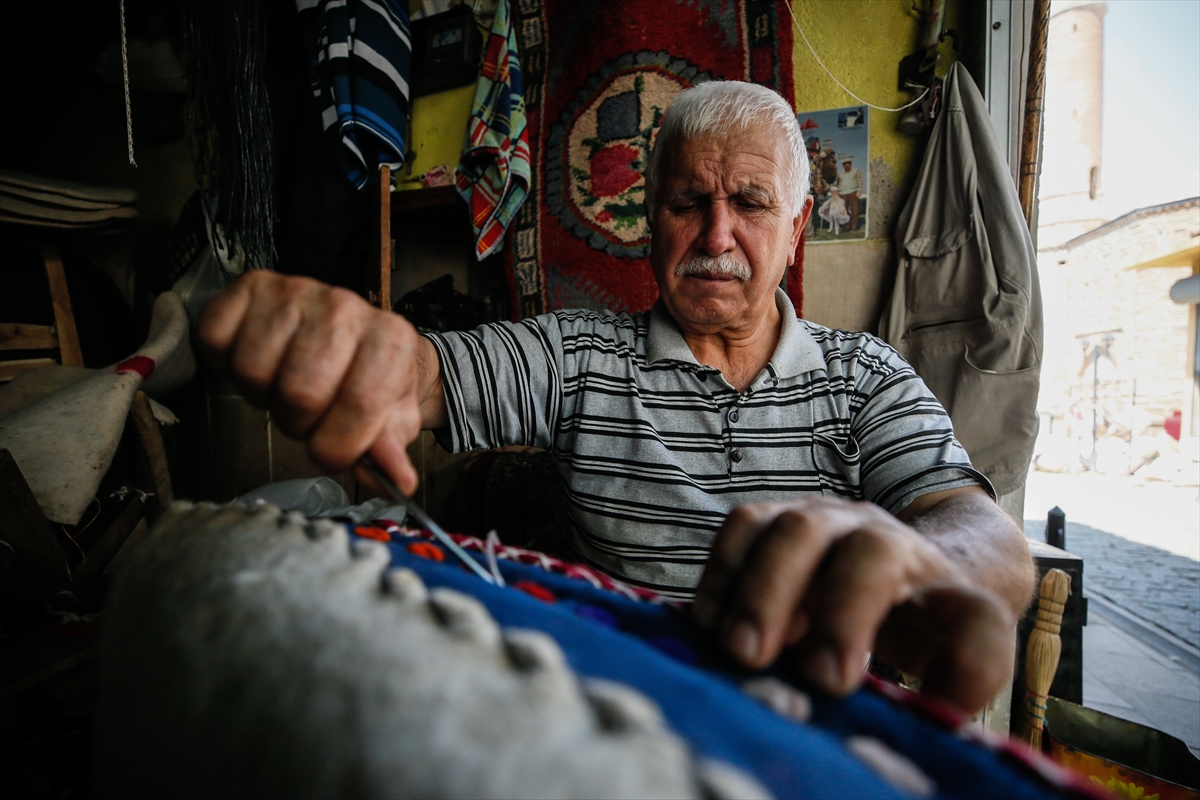 8 asırlık Tire Çarşısı eski günlerini arıyor