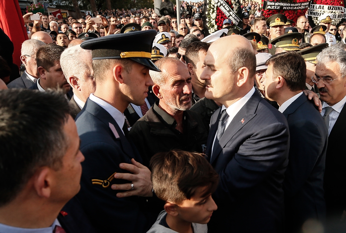 İzmir şehidini uğurladı