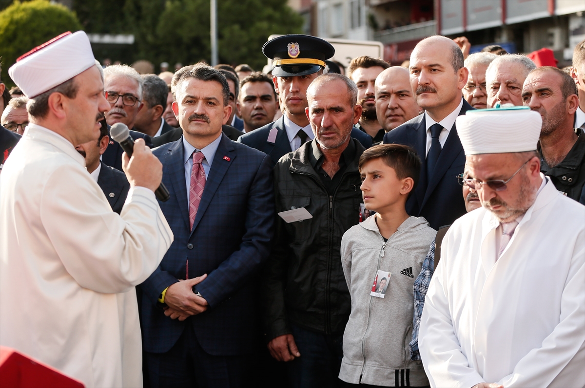 İzmir şehidini uğurladı