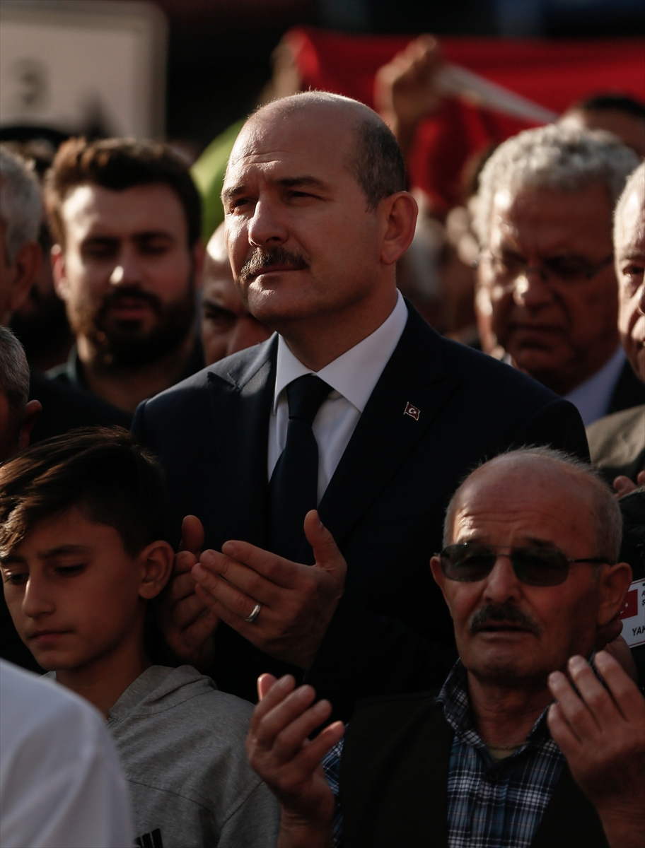 İzmir şehidini uğurladı