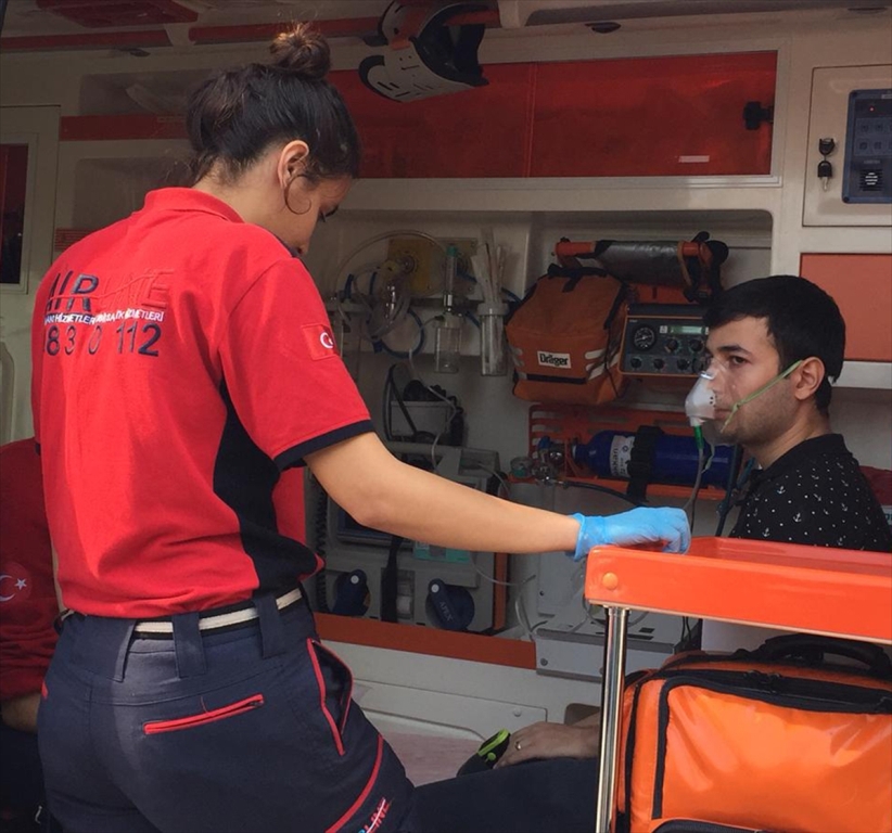 İzmir Adliyesi'nde gaz paniği