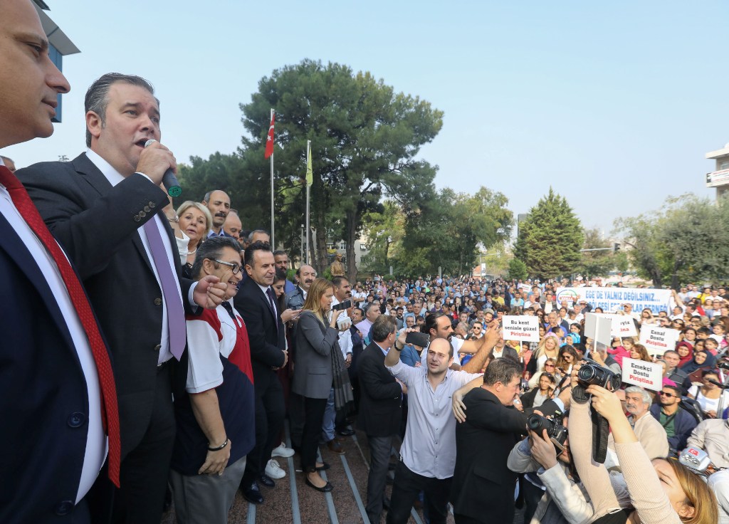 Piriştina ikinci dönem için yola çıktı