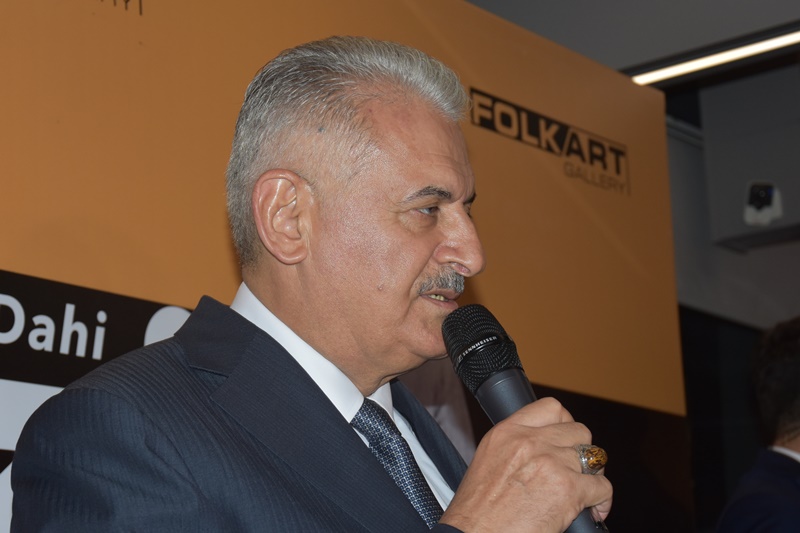 Atatürk sergisini Yıldırım açtı