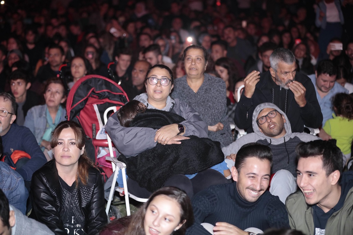 Yer gök Cumhuriyet ışığıyla aydınlandı!