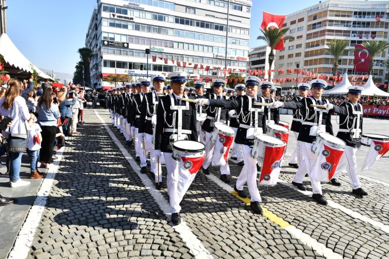 İzmir'de 29 Ekim coşkusu