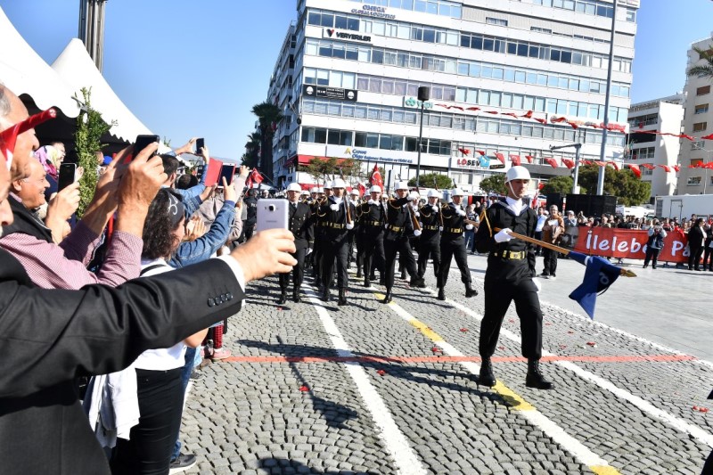 İzmir'de 29 Ekim coşkusu