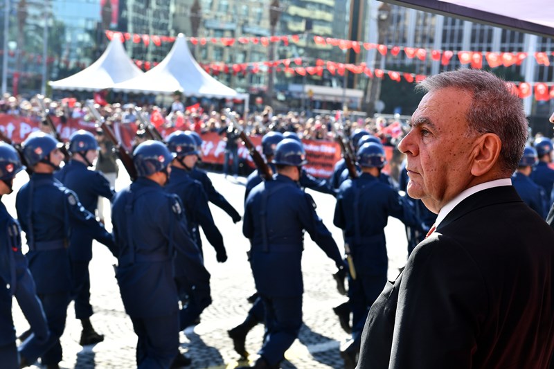 İzmir'de 29 Ekim coşkusu