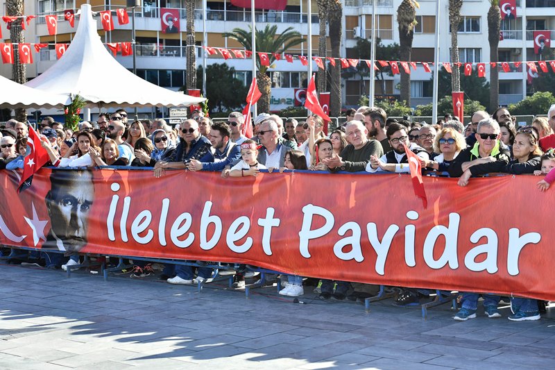 İzmir'de 29 Ekim coşkusu