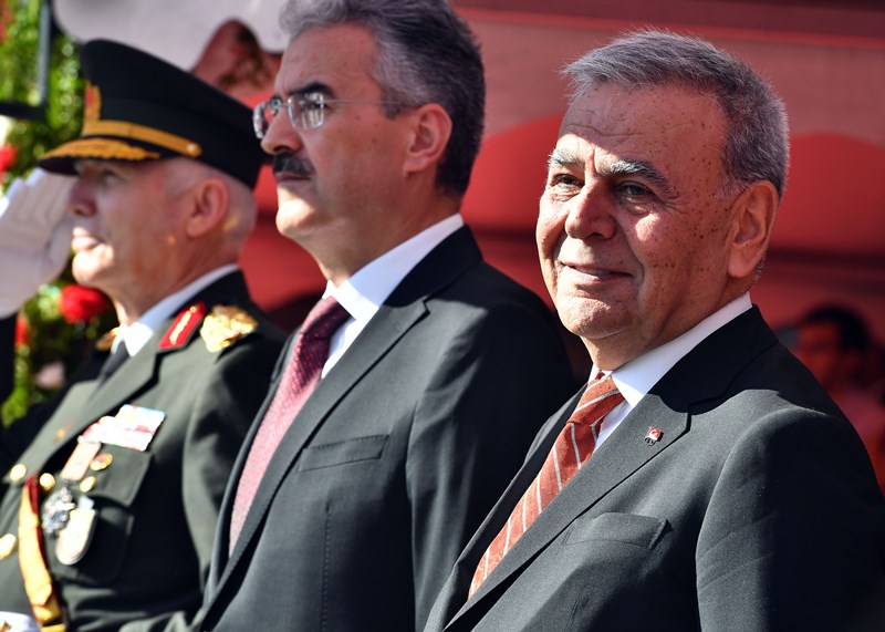 İzmir'de 29 Ekim coşkusu