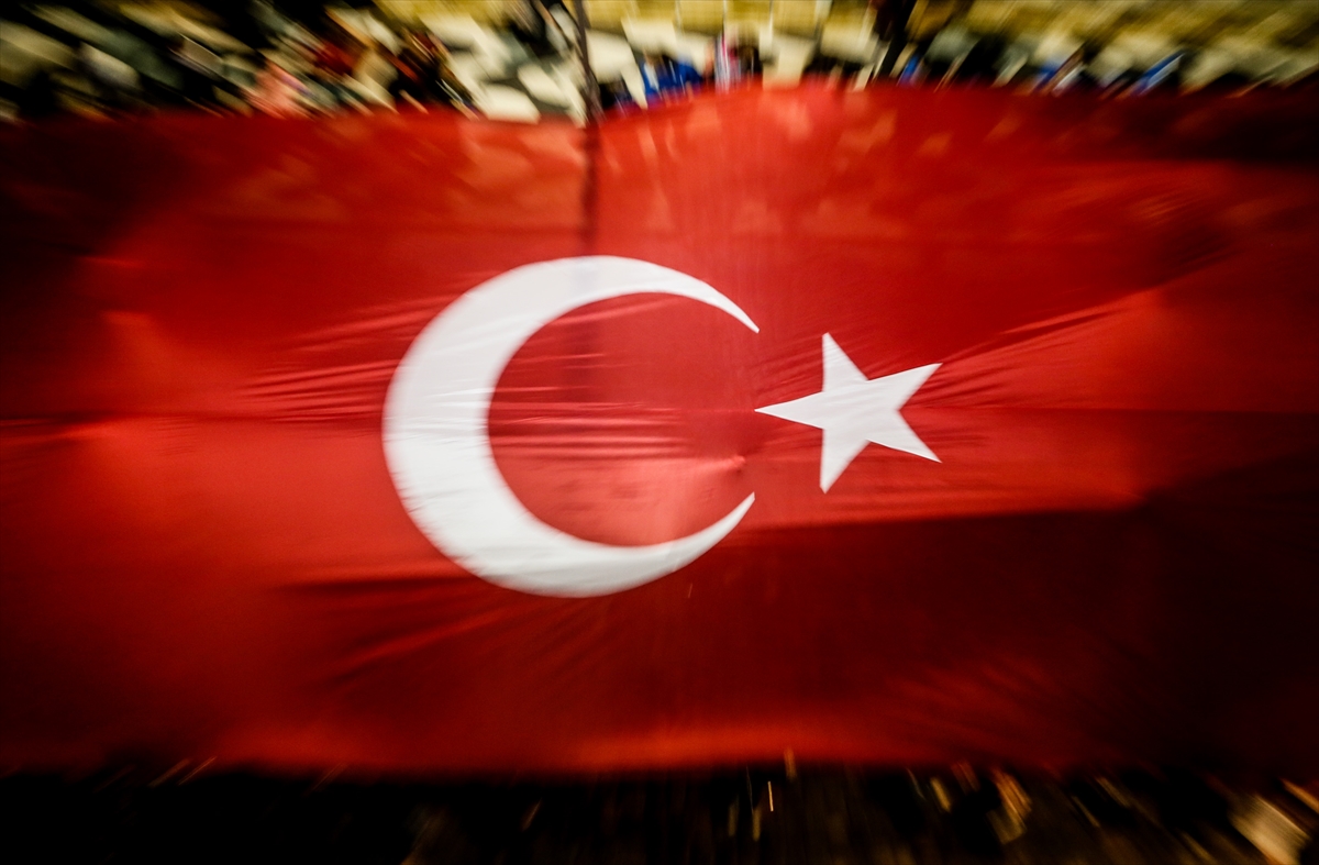Yer gök Cumhuriyet ışığıyla aydınlandı!