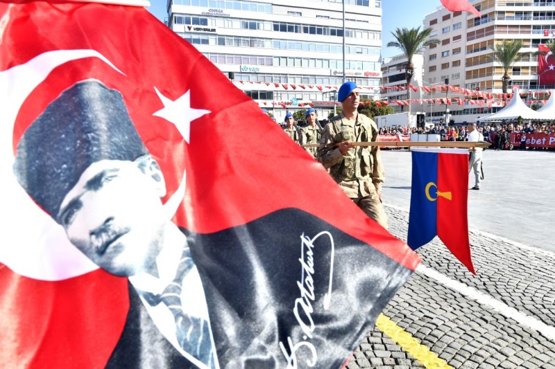 İzmir'de 29 Ekim coşkusu