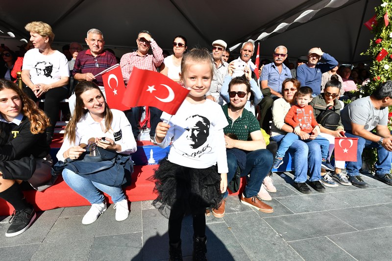 İzmir'de 29 Ekim coşkusu